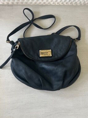 Marc by Marc Jacobs Black Classic Q Natasha Crossbody Handbag Pebbled Leather
